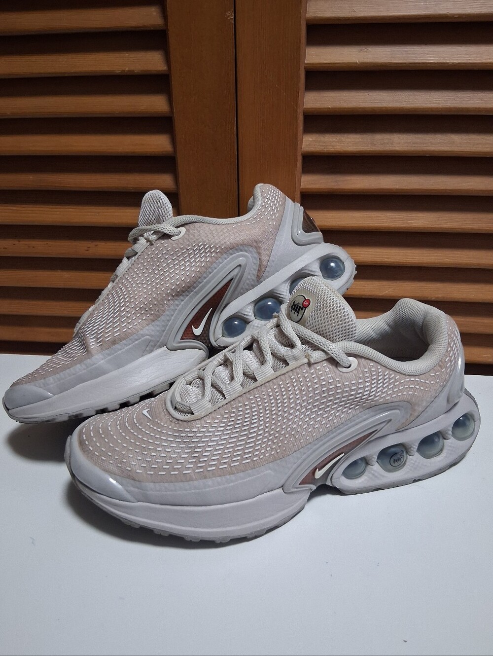 NIKE AIR MAX DN OREWOOD BROWN WOMEN'S SNEAKER * SIZE: 6